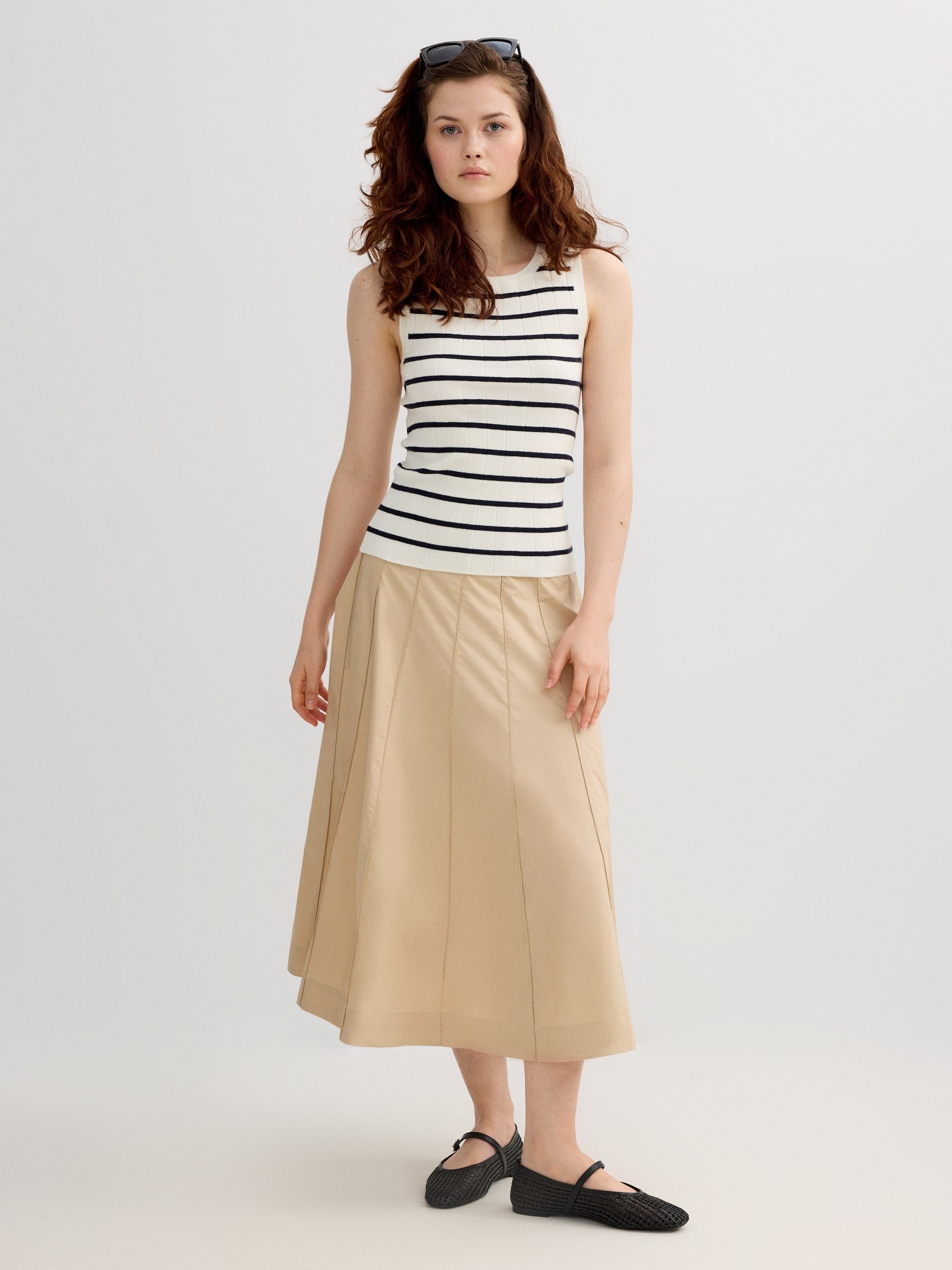 Sleeveless striped knit top