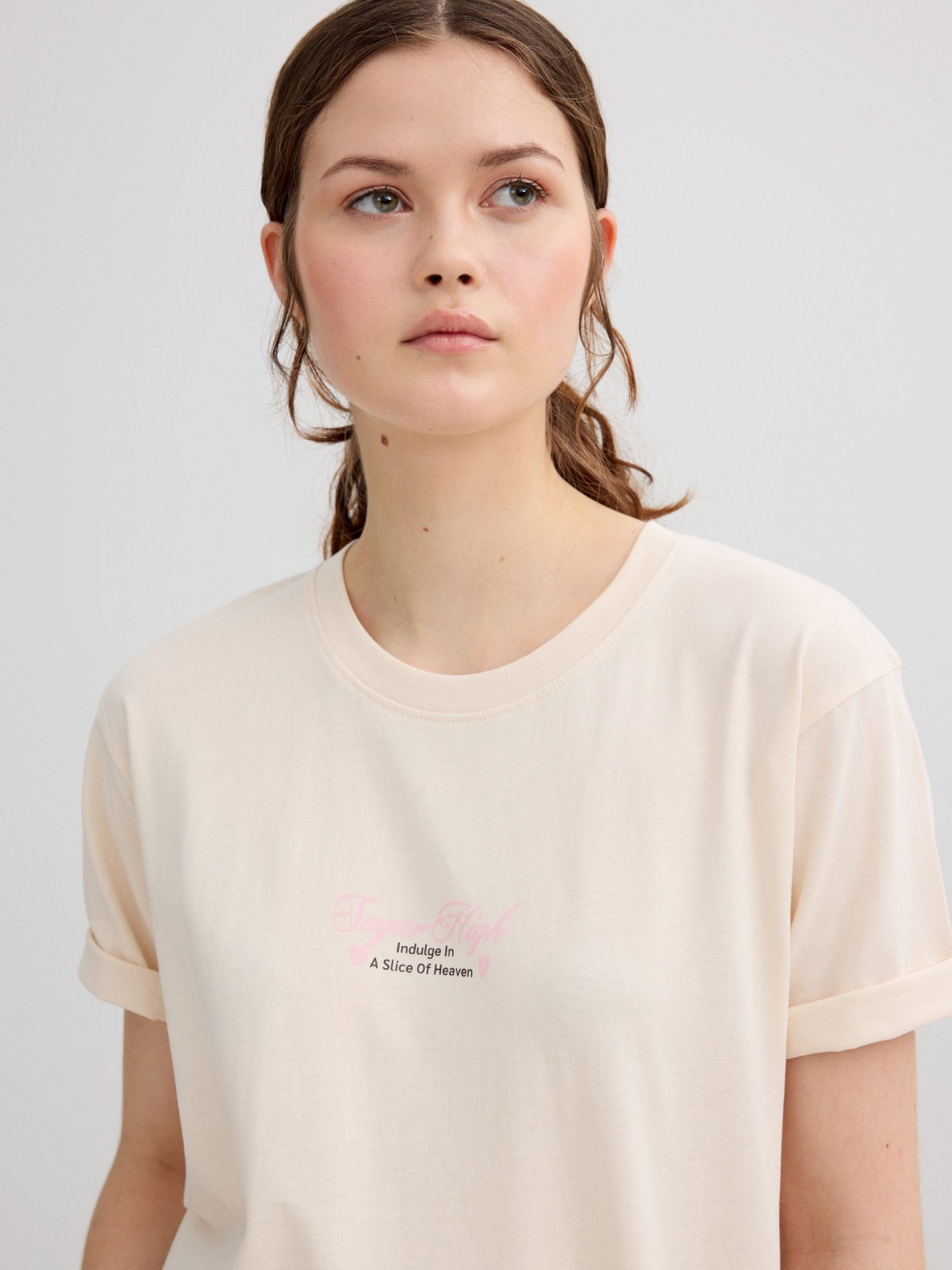 Camiseta Oversize Estampada crudo vista detalle