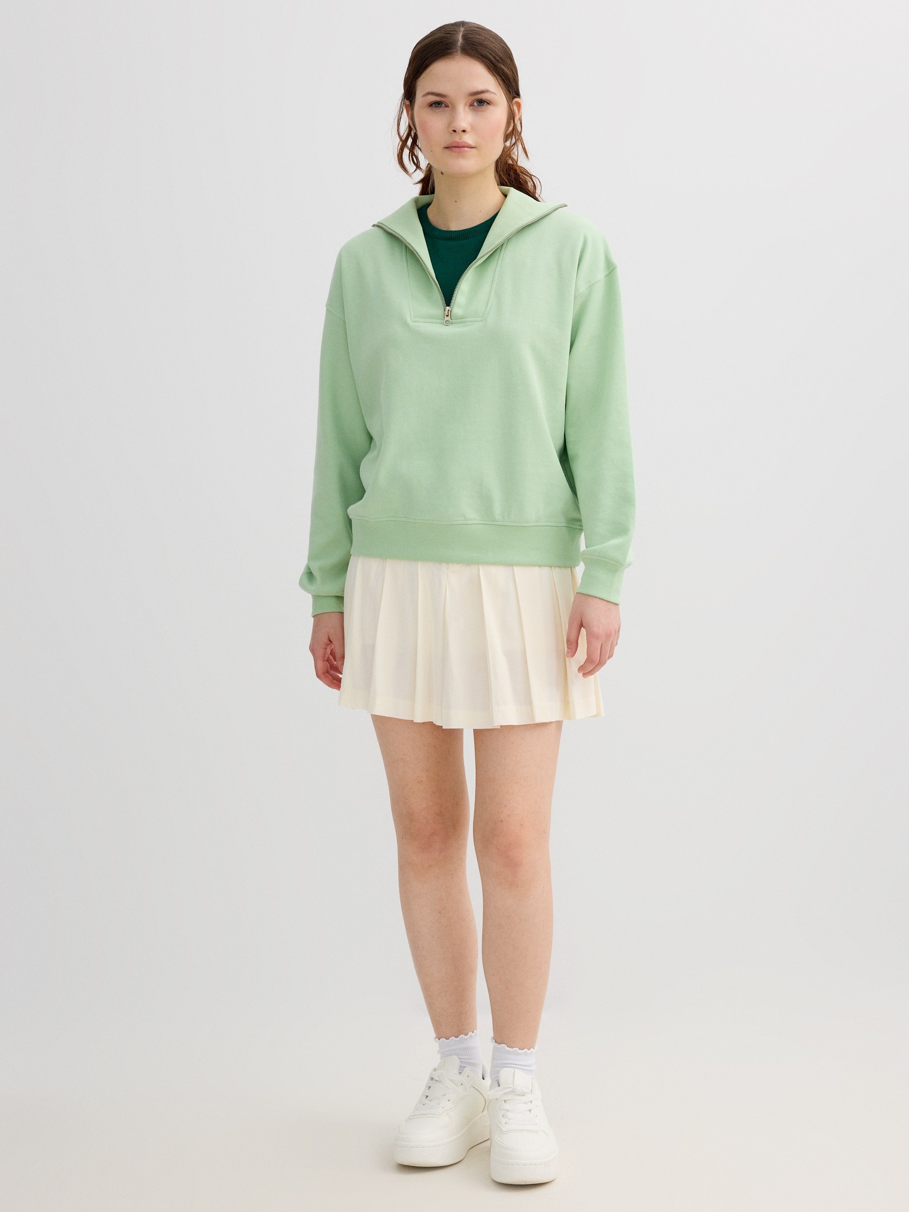Sudadera cuello perkins cremallera verde claro vista media frontal