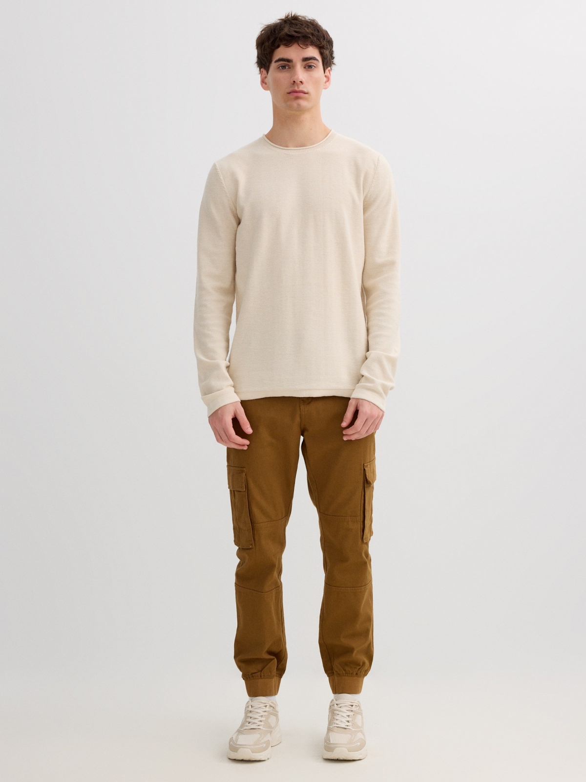 Basic knit jersey round neck raw front view