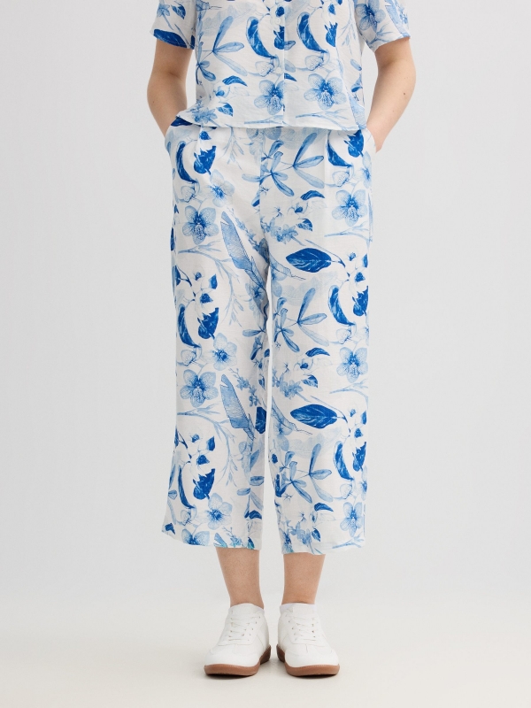 High-waisted floral culotte white middle front view