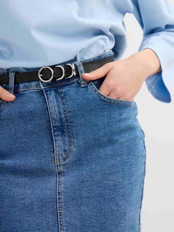 Minissaia jeans ajustada azul vista detalhe