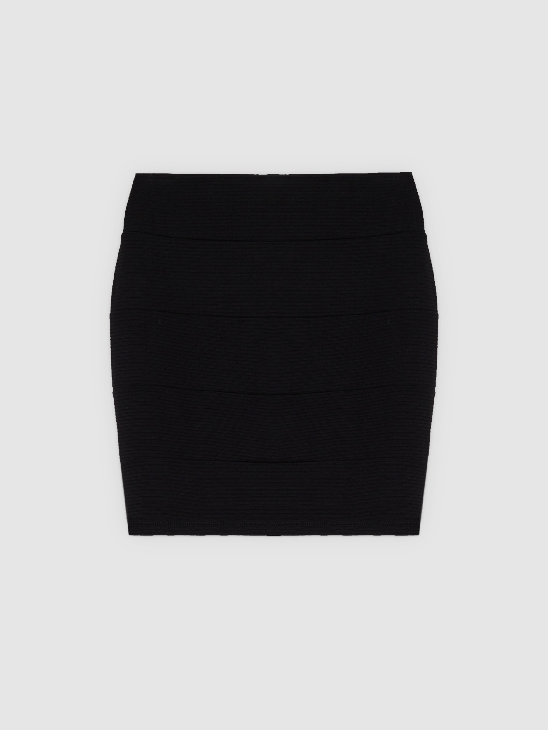  Mini saia em painel preto preto vista frontal