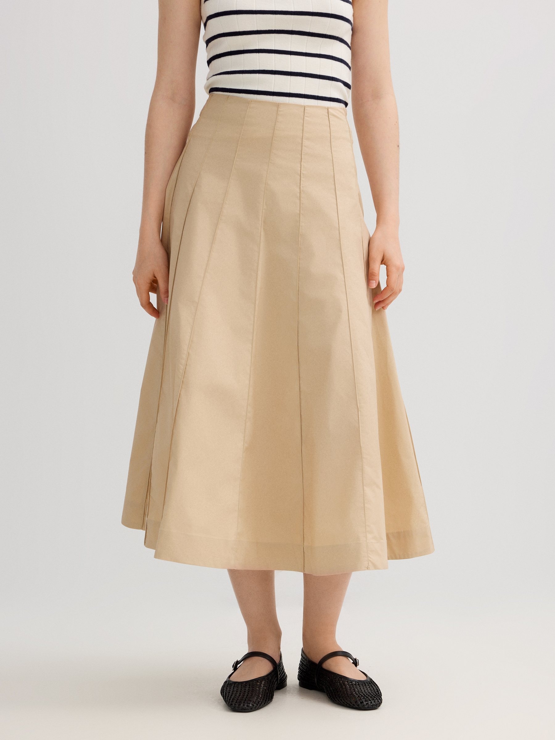 Midi flared skirt sand middle front view