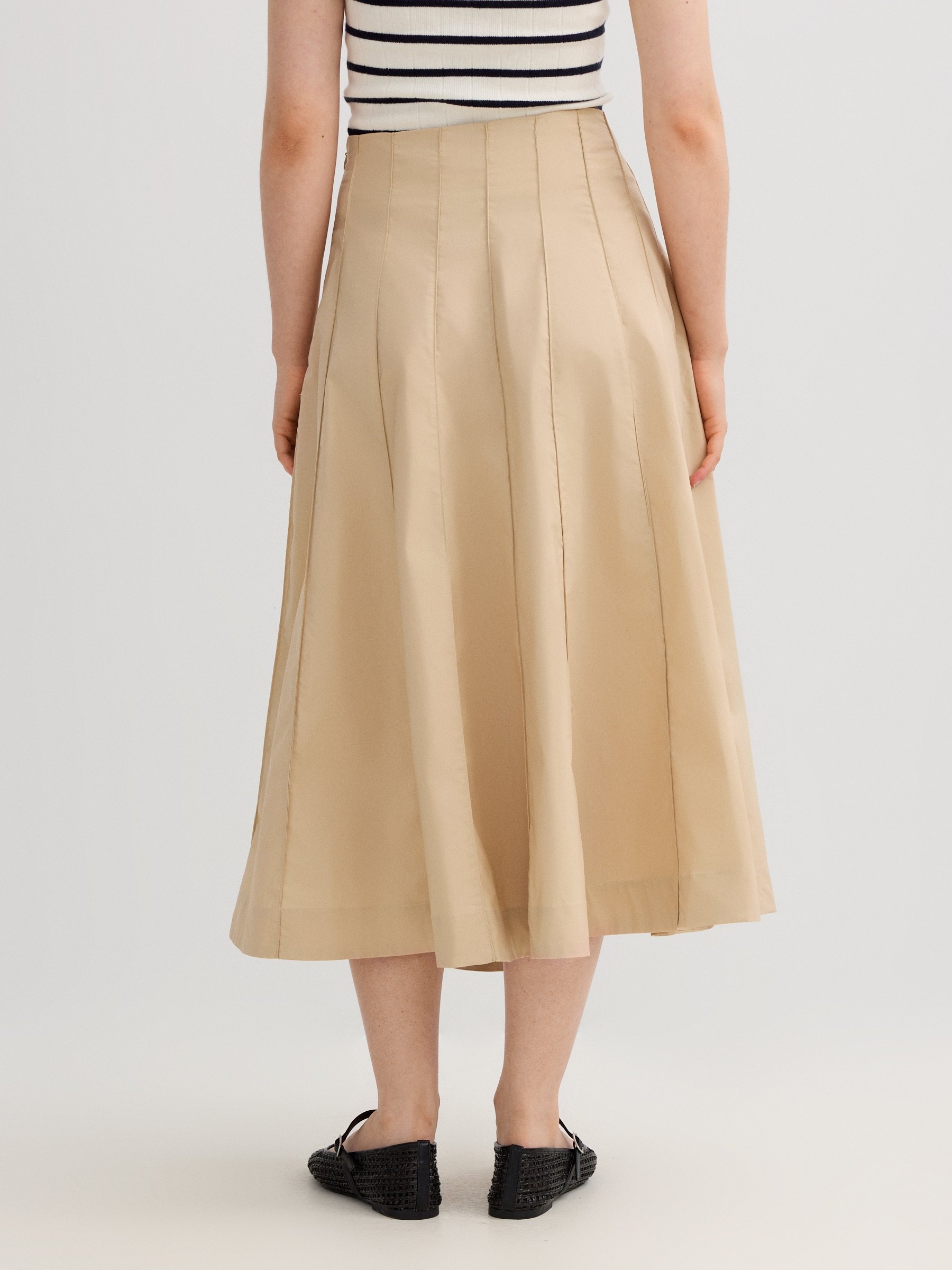 Midi flared skirt sand middle front view