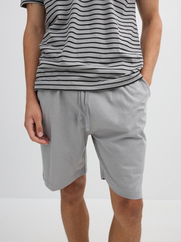 Striped cotton pajama grey detail view