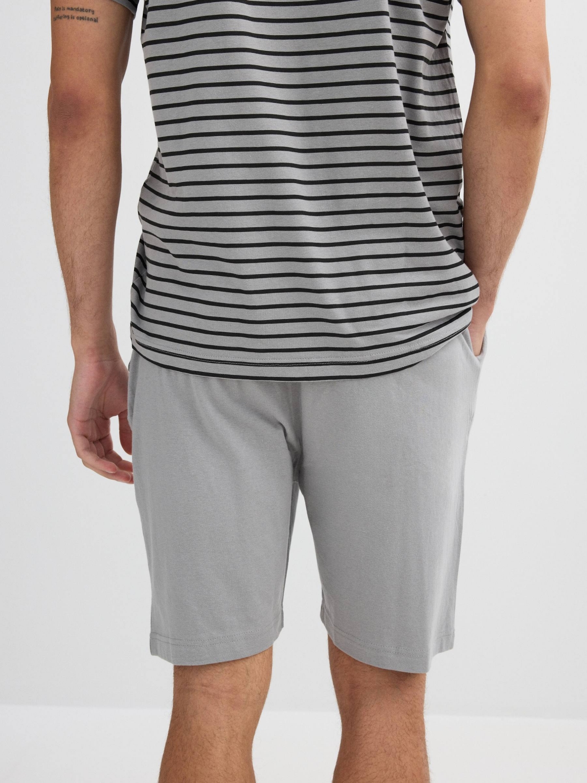 Striped cotton pajama grey detail view