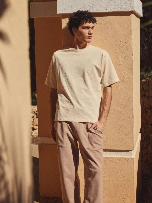  Camiseta básica oversize blanco roto