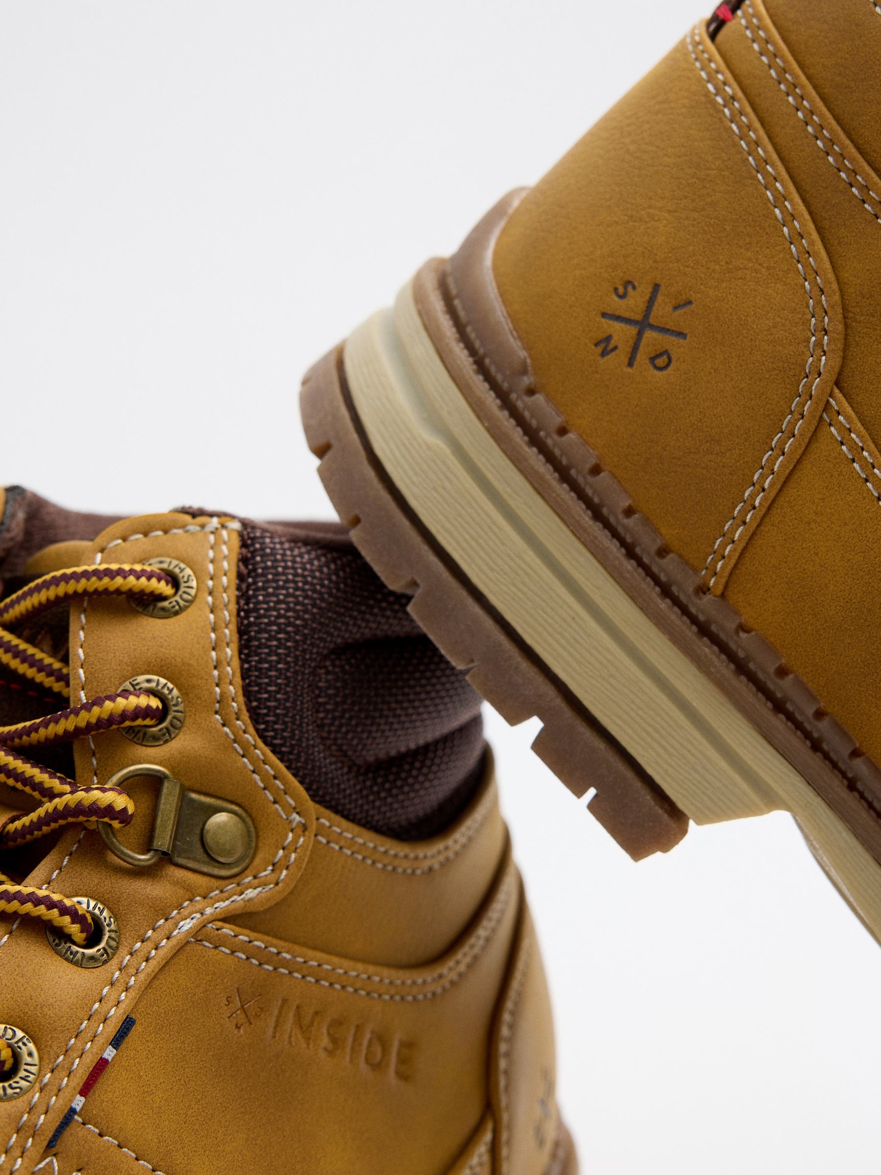 Bota combinada de alpinismo