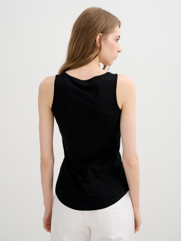 Basic sleeveless shirt black middle back view