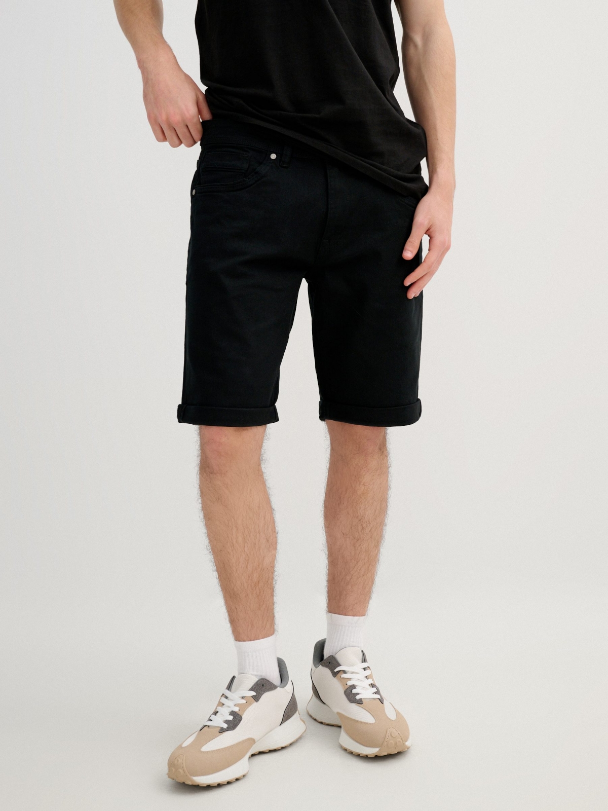 Bermuda slim gabardine black middle back view