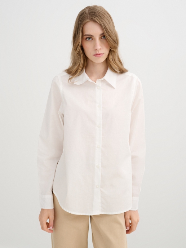 Long sleeve poplin shirt white middle front view