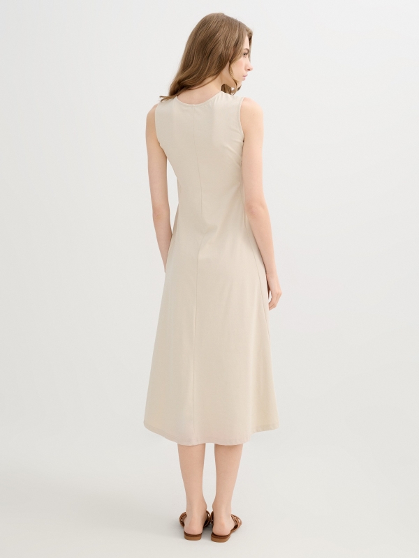 Vestido midi evasê sem mangas crua vista meia traseira