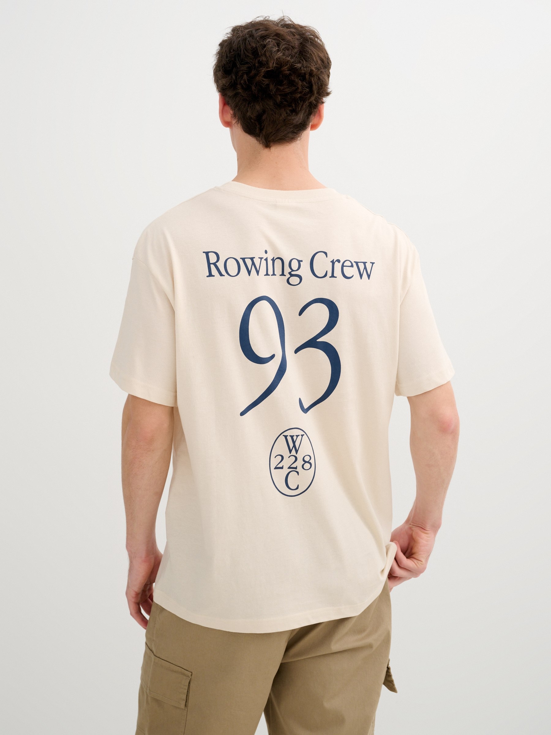 Casual t-shirt with message raw middle front view