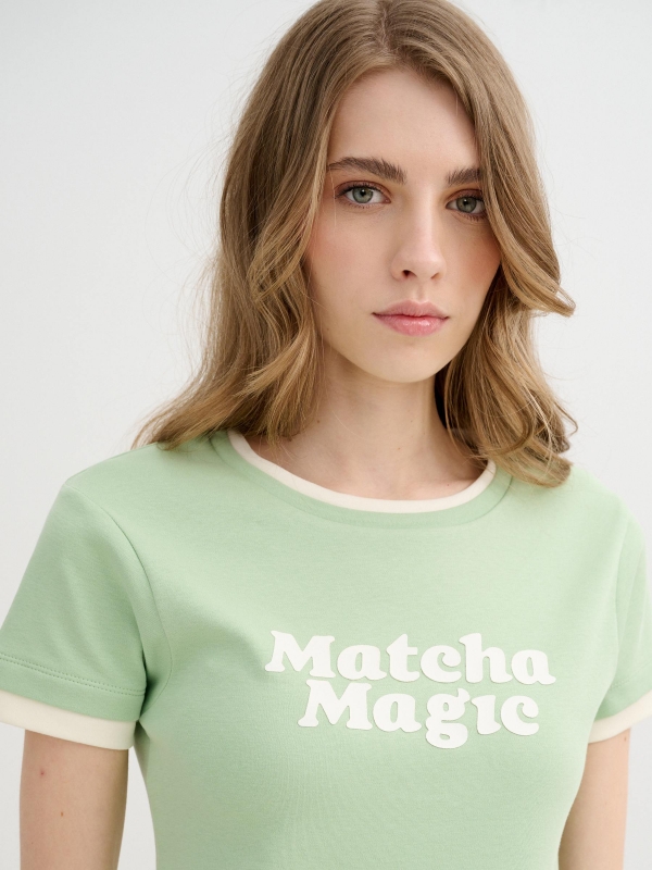 Matcha slim t-shirt light green detail view