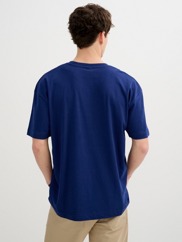 Camiseta Texto Single Jersey azul vista media trasera
