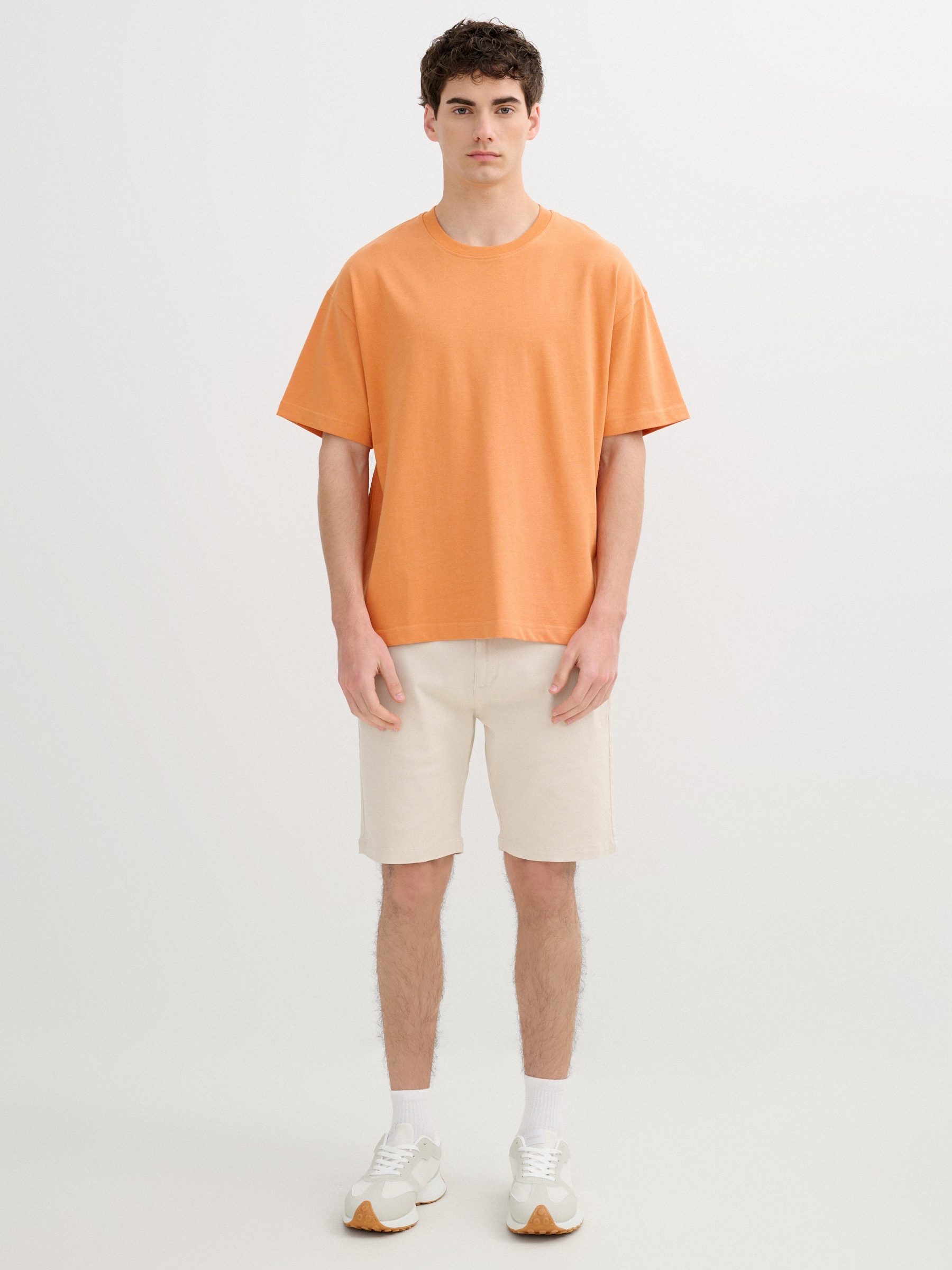 Camiseta básica de algodón coral vista media frontal