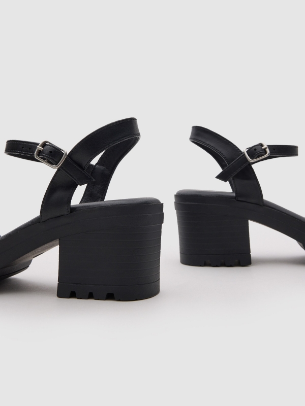 Platform sandal with straps black zenithal view