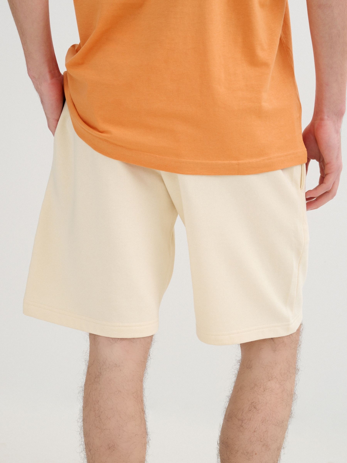 Bermuda jogger with laces off white front view