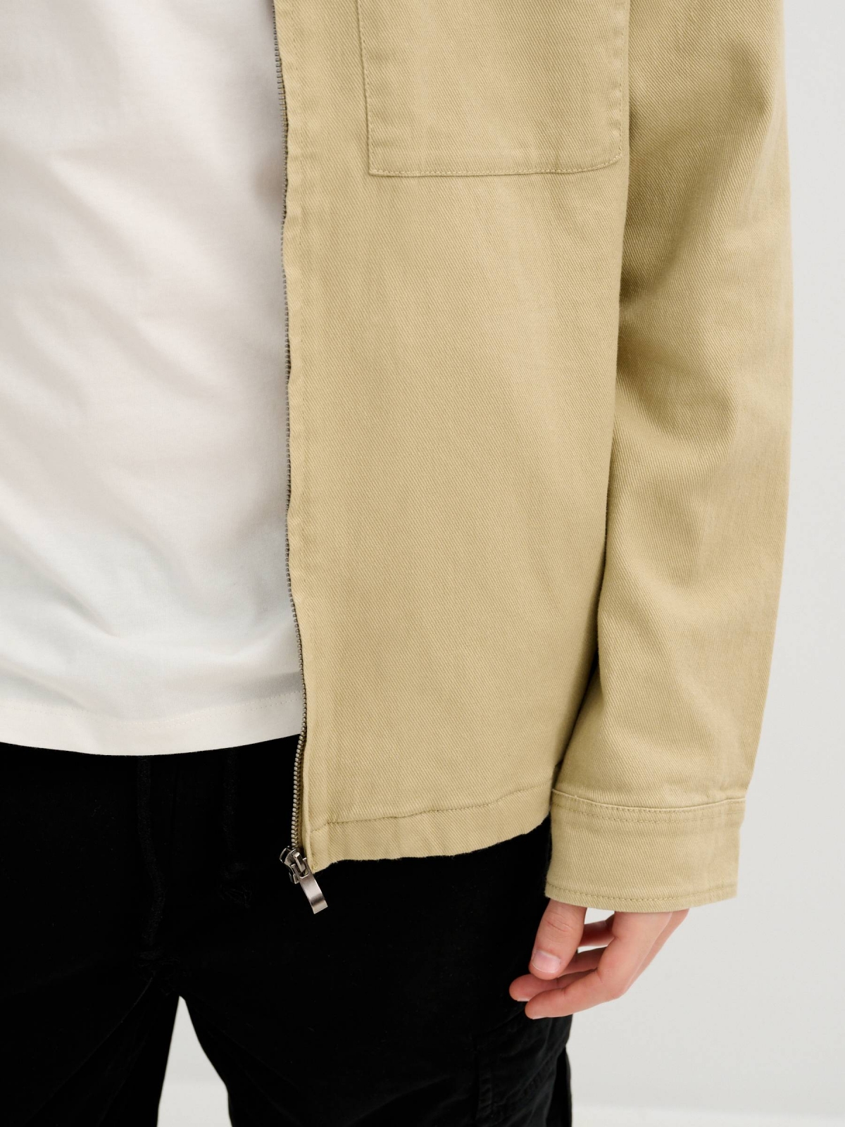 Zipper jacket raw detail view