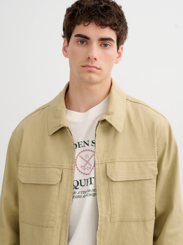 Zipper jacket raw detail view