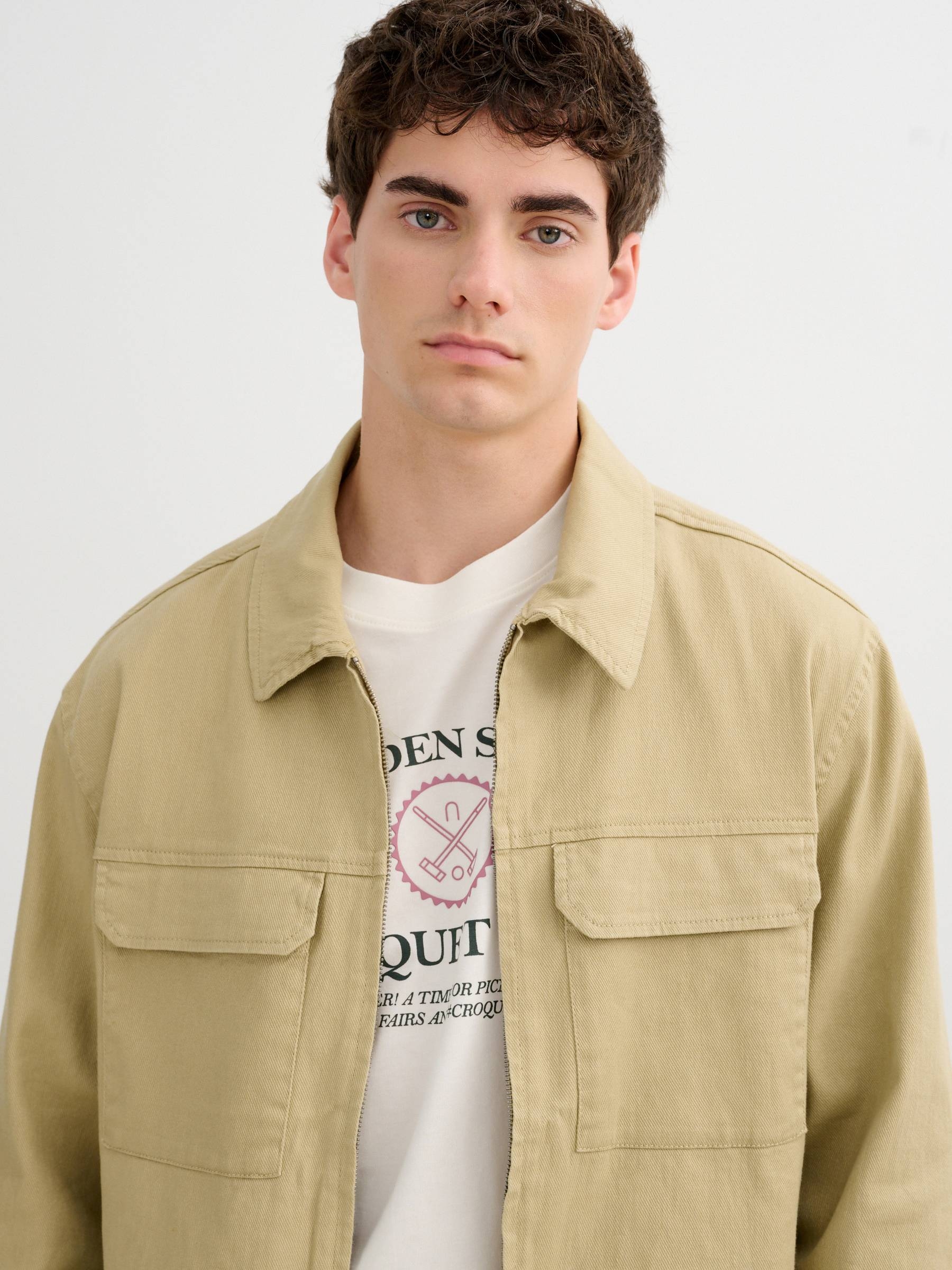 Zipper jacket raw middle front view