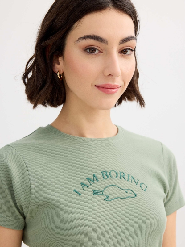 Boring crop top shirt greyish green detail view