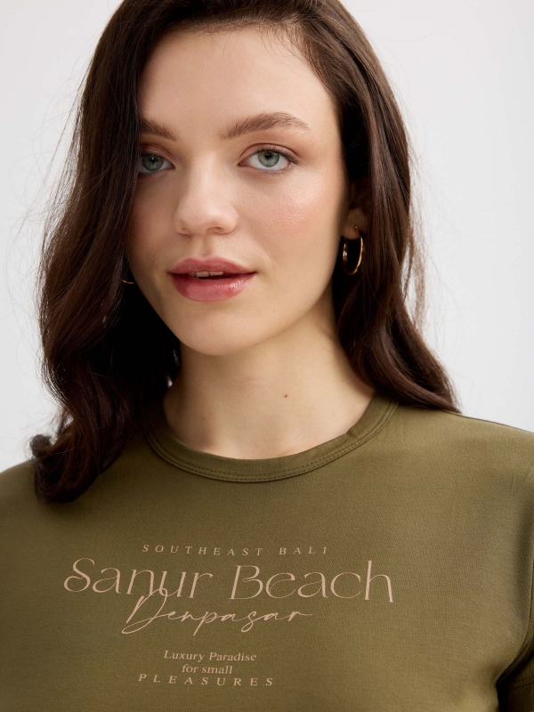 Slim viscose t-shirt khaki detail view