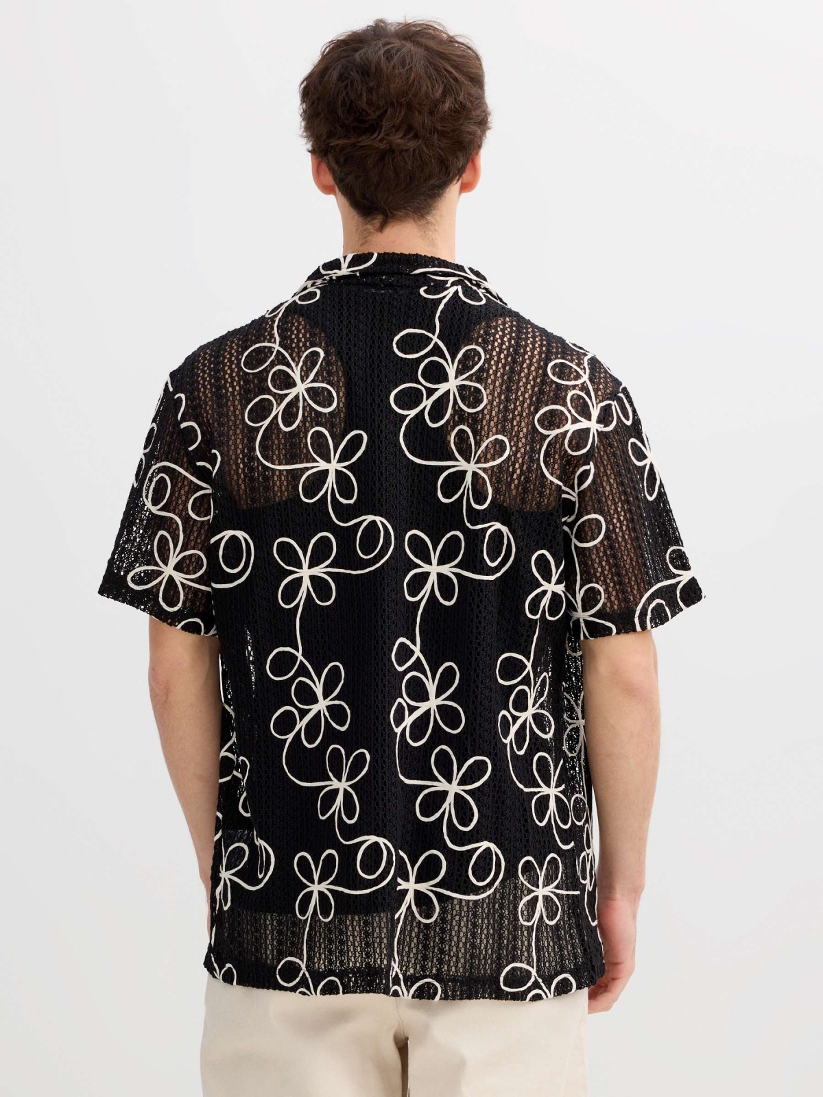 Camisa de punto flores negro vista media trasera