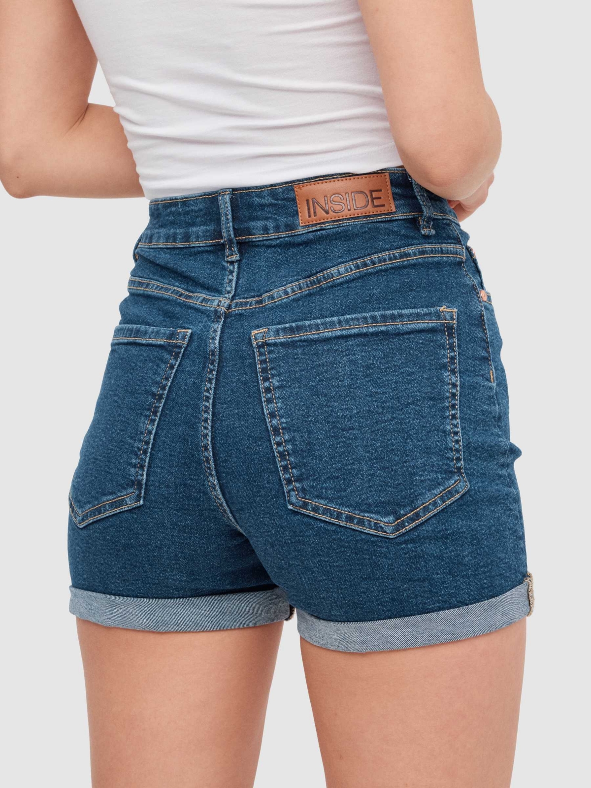 Shorts jeans cintura alta azul vista detalhe