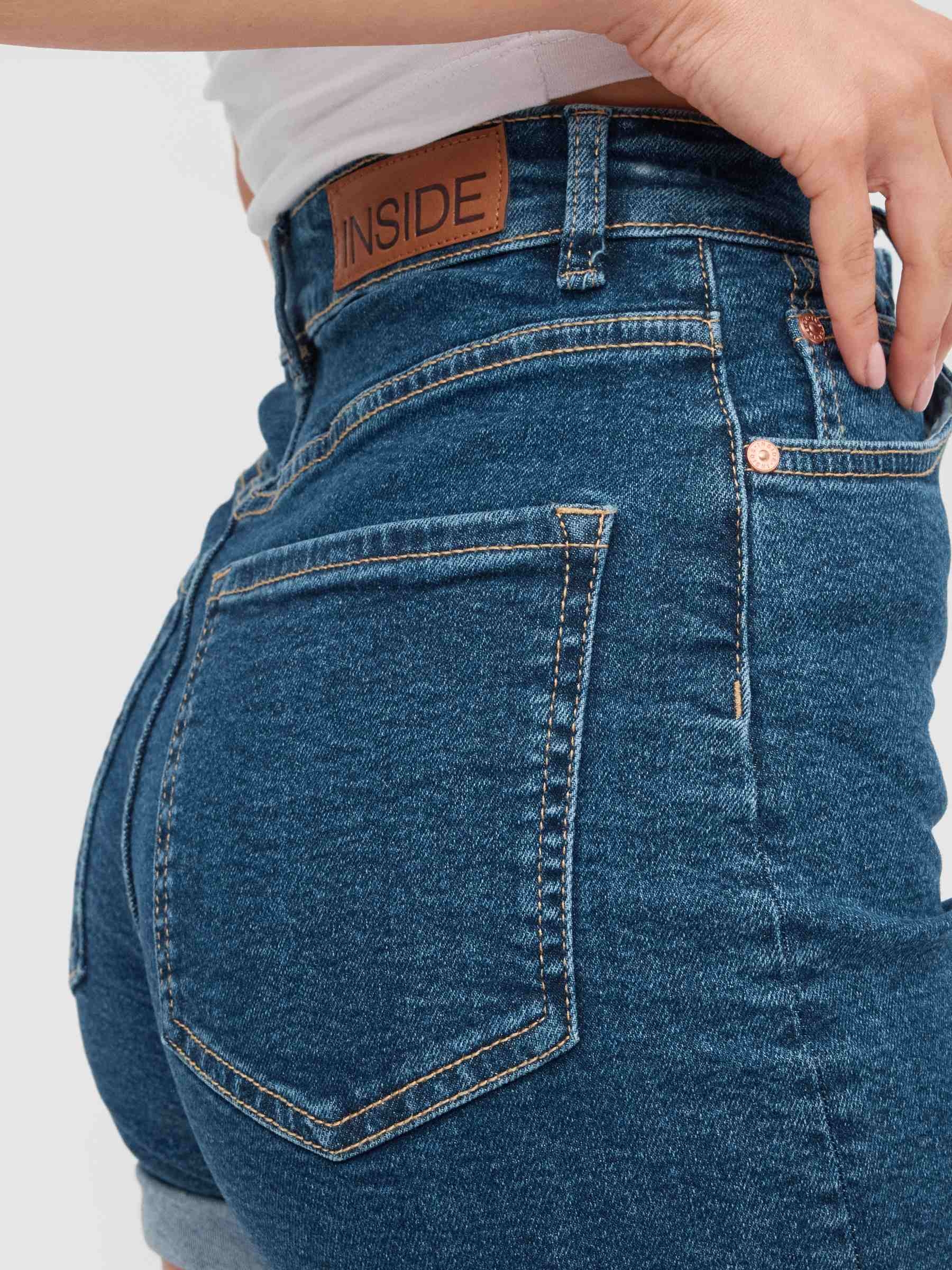 Shorts denim tiro alto