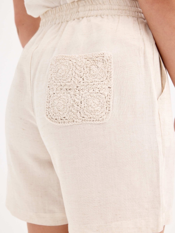  Fluid Bermuda shorts with crochet pocket beige