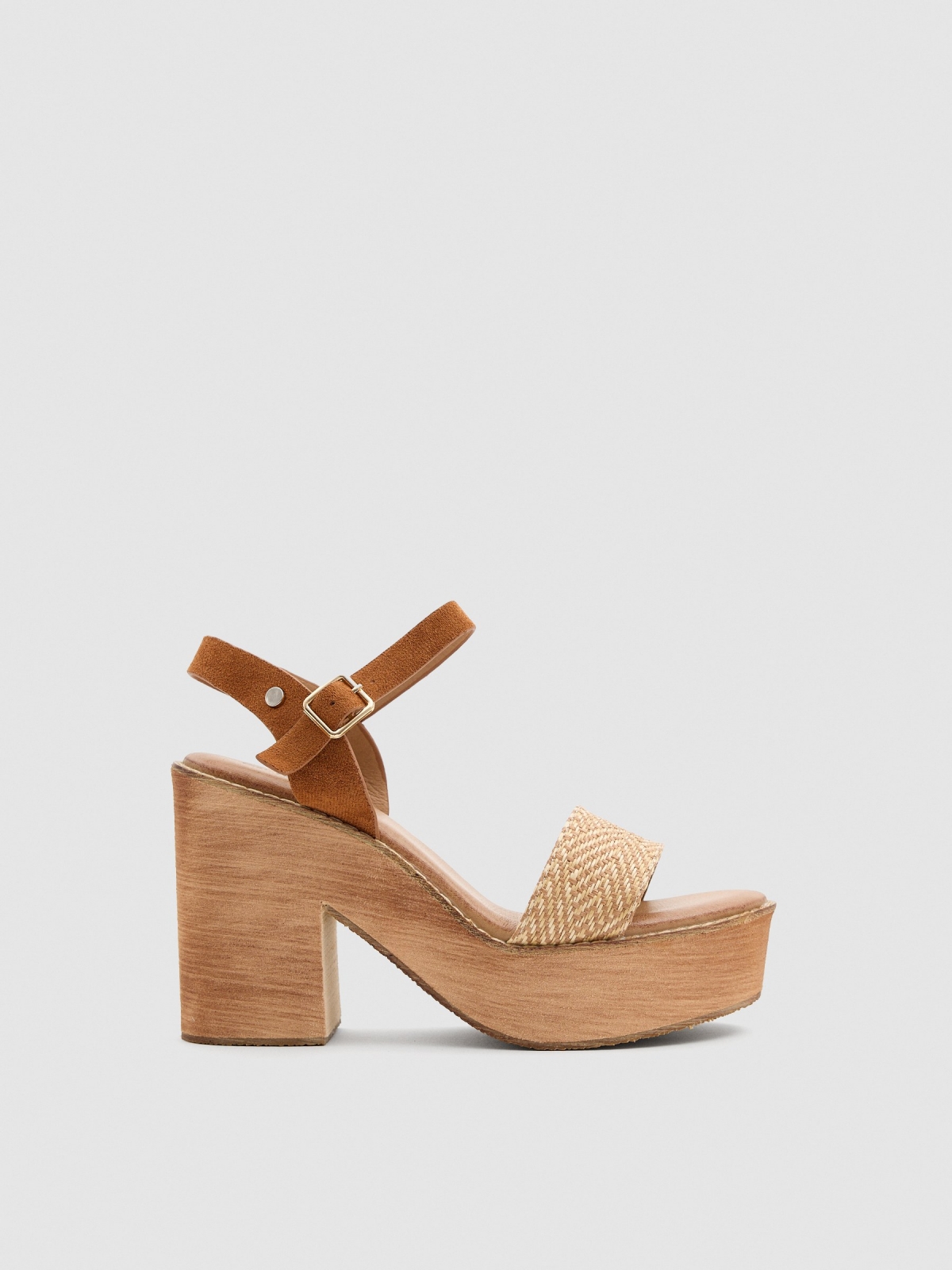 Raffia sandal sand