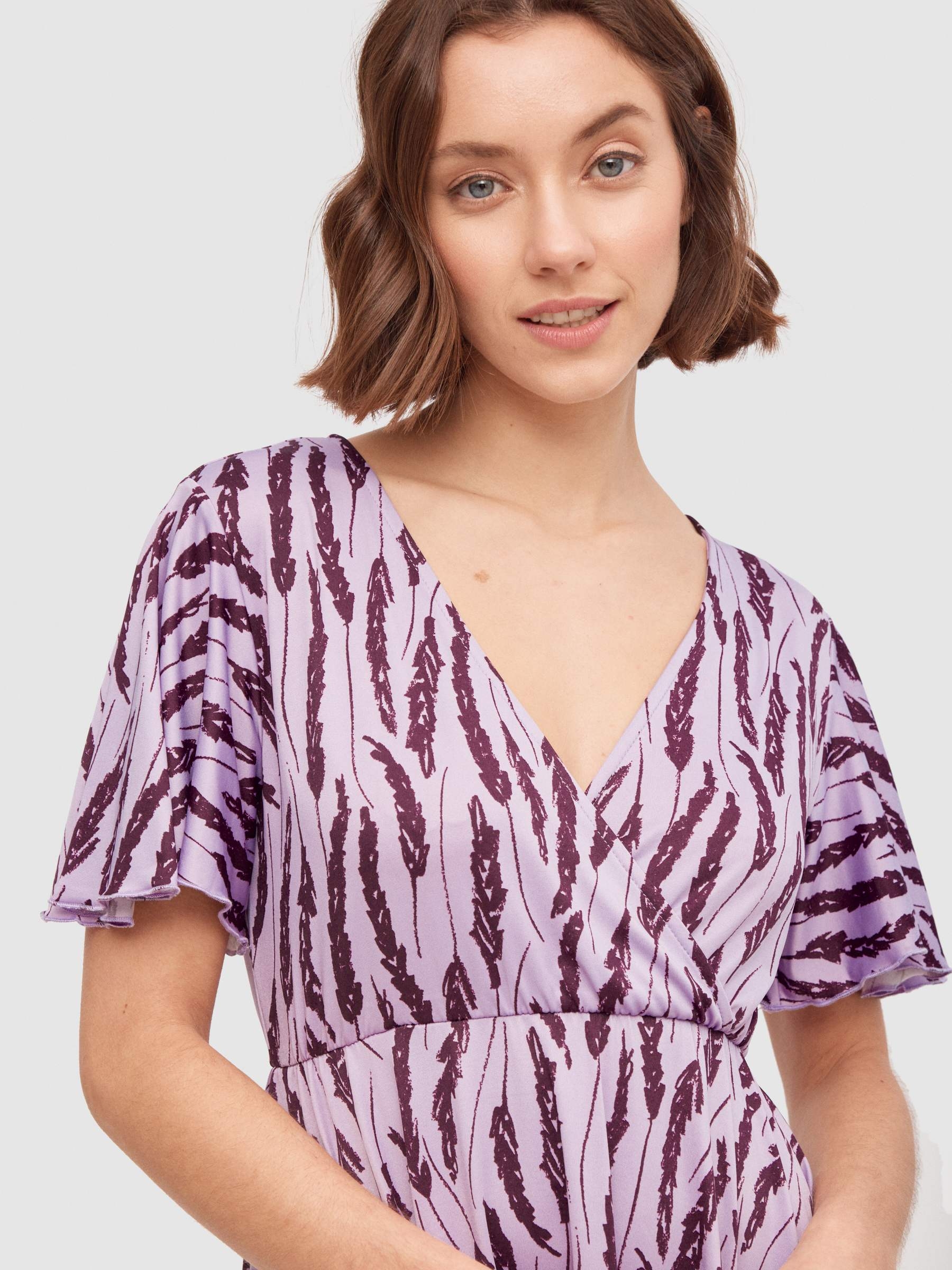 Vestido corto escote cruz morado vista media frontal