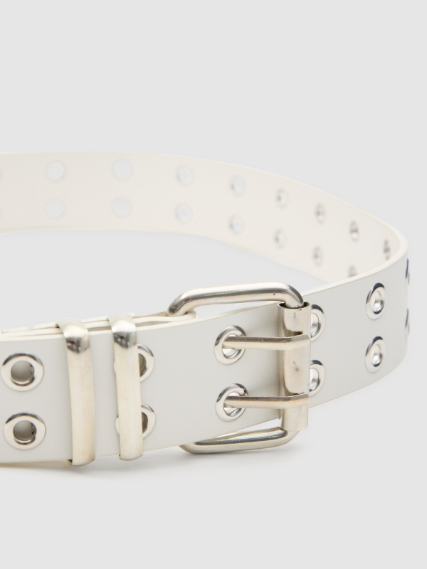 Double eyelet belt white detail view
