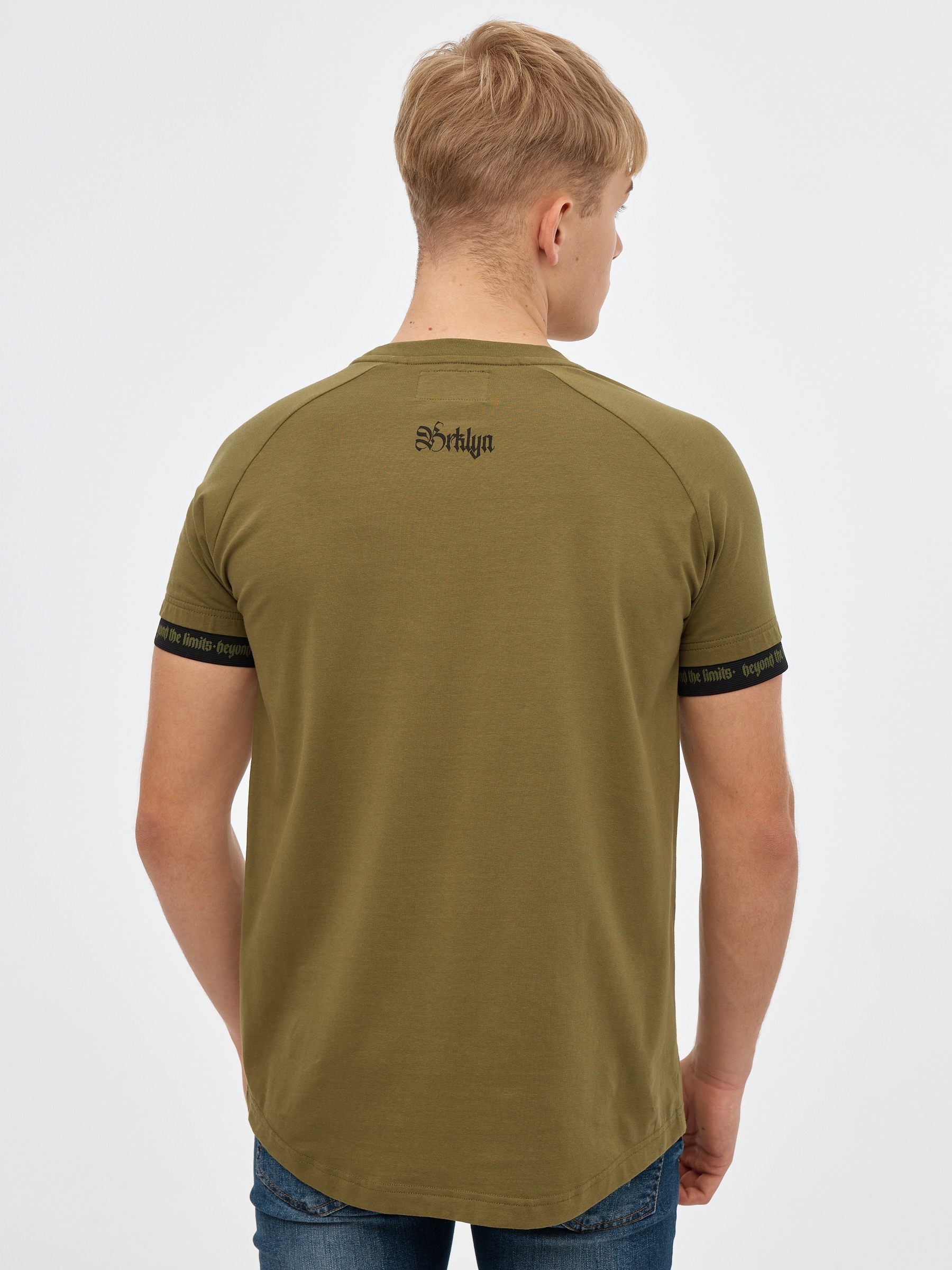 Raglan T-shirt with text detail khaki middle front view