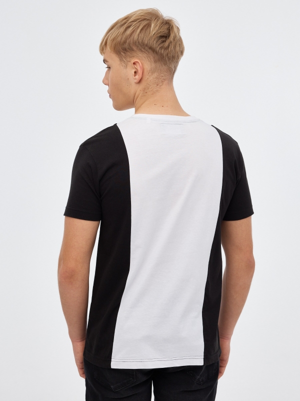 Minimalist colour block t-shirt black middle back view