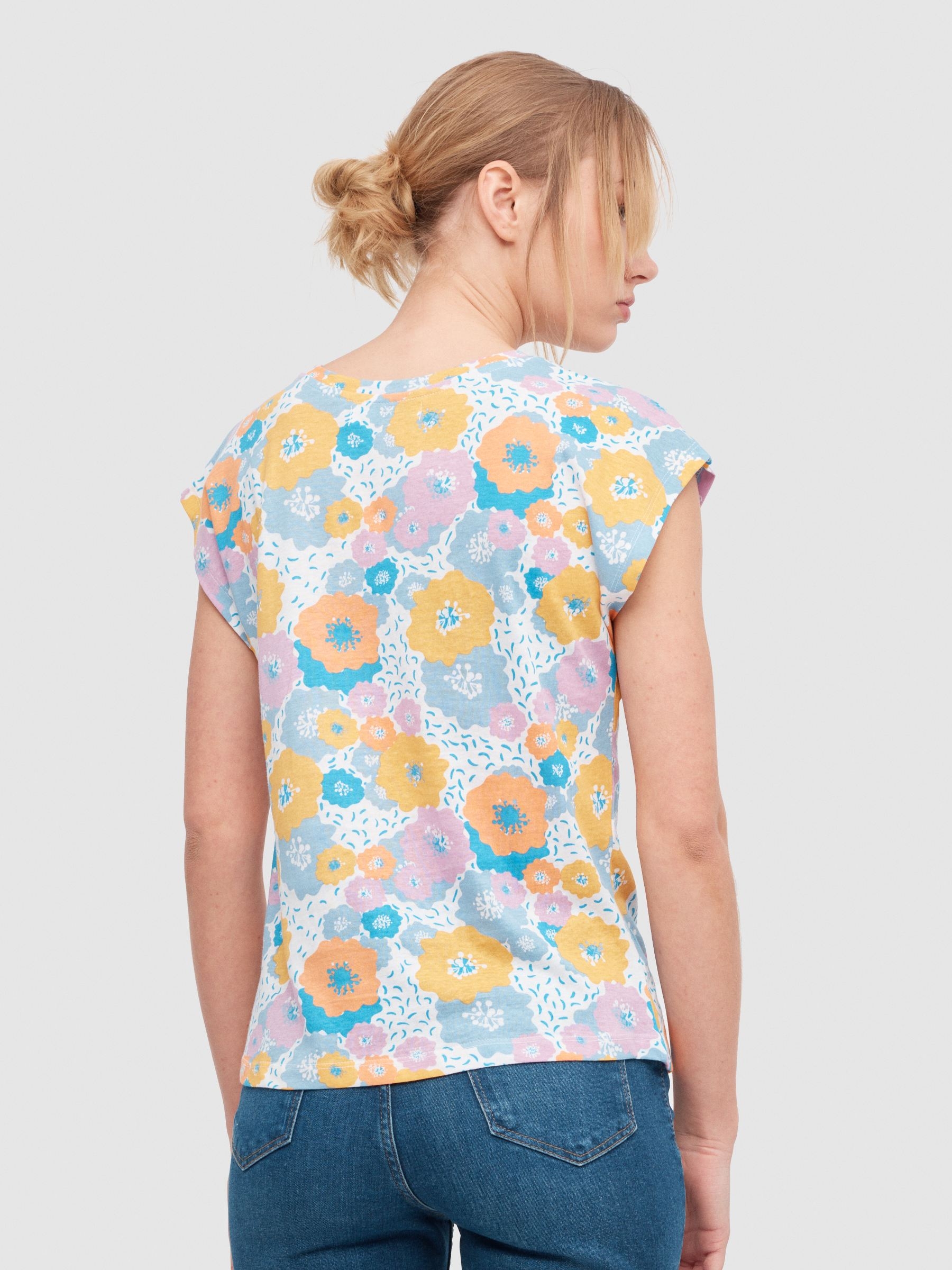 T-shirt com estampado de flores multicolorido vista meia frontal