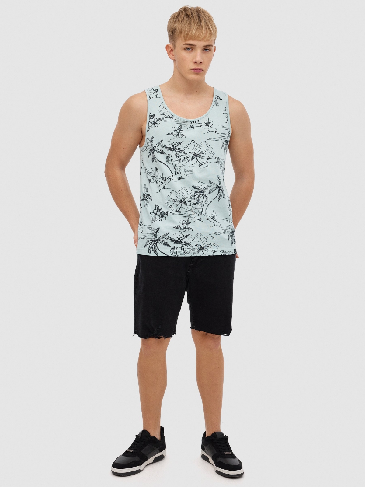 Camiseta tirantes tropical con bolsillo blanco vista general frontal