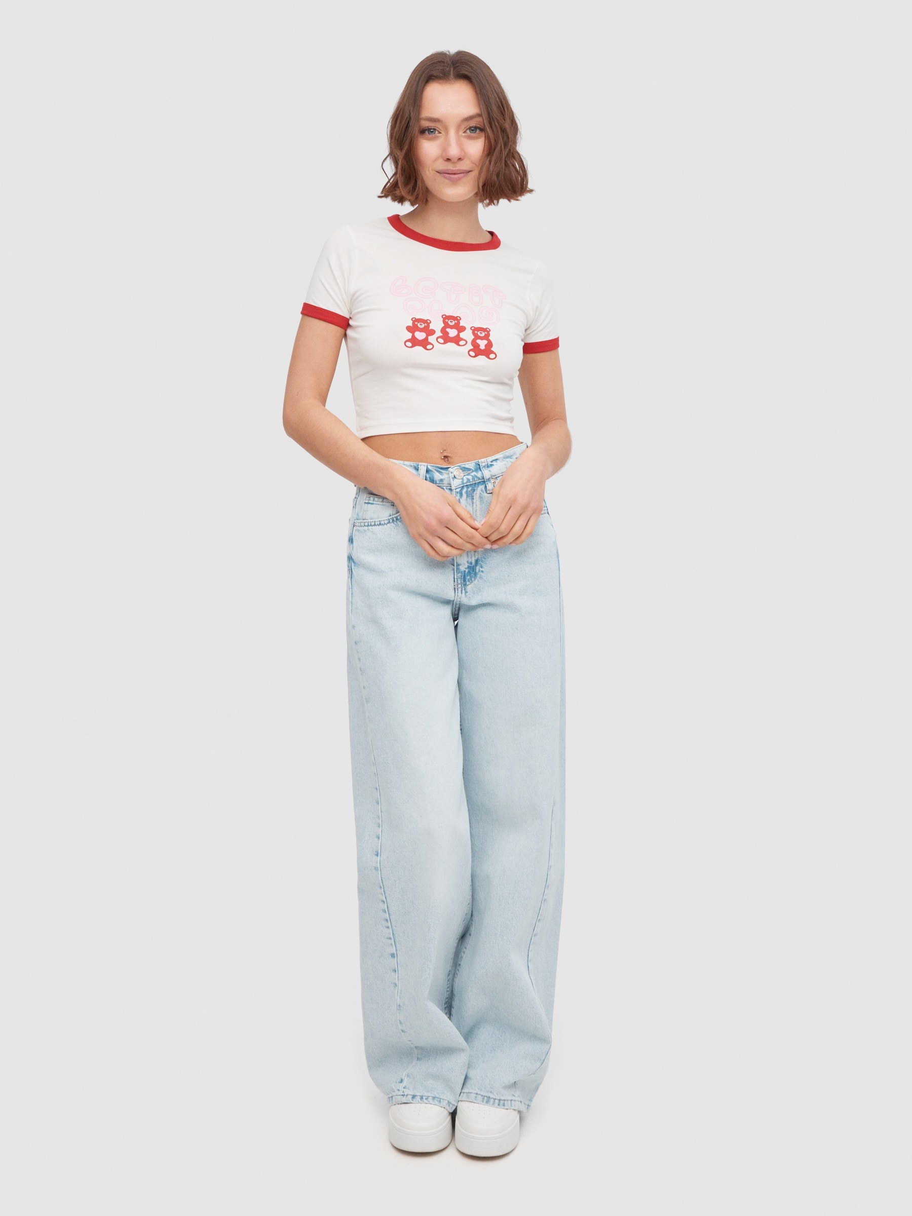 Contrast t-shirt teddy bears off white middle front view