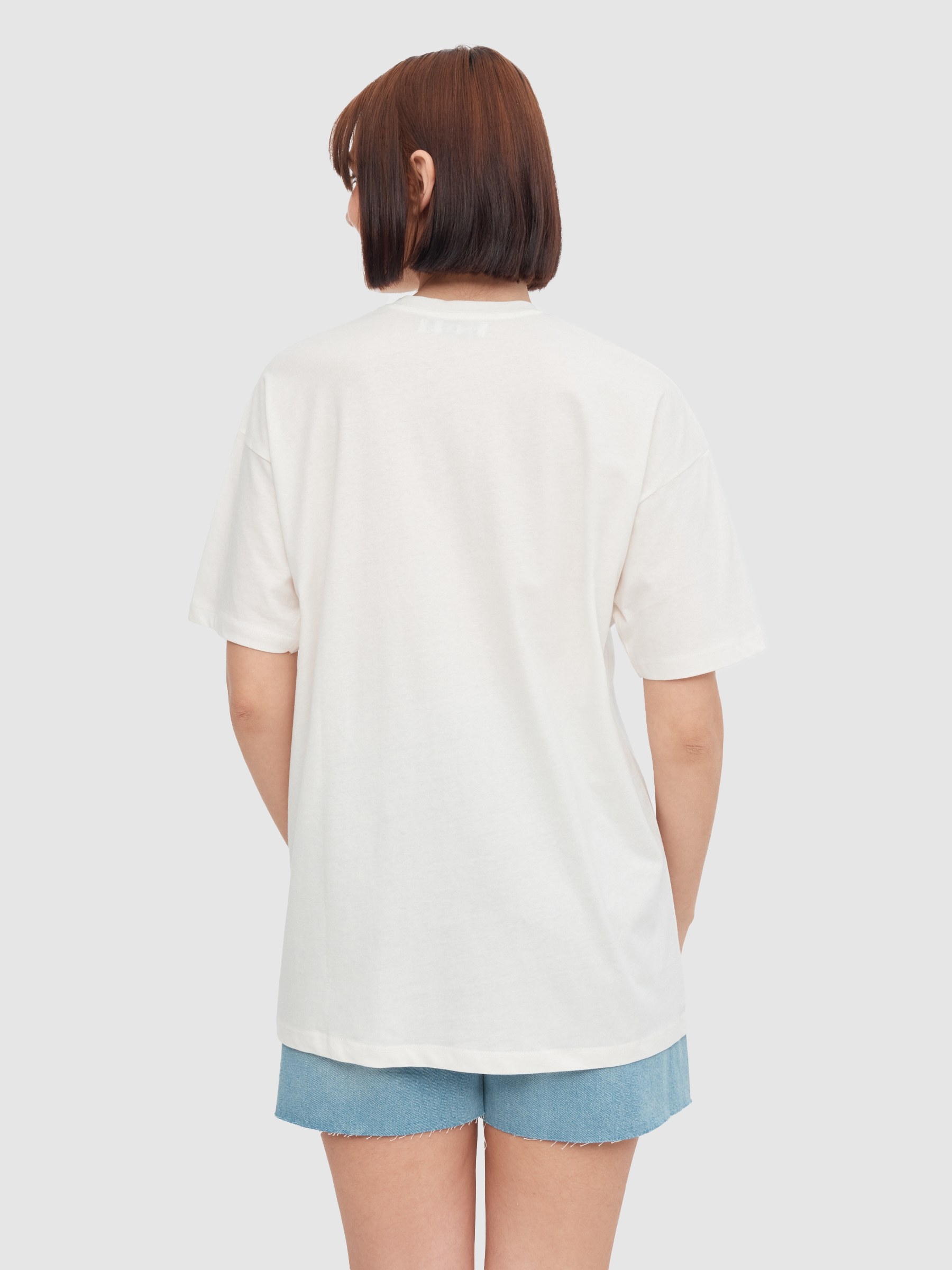 Butterfly oversize T-shirt off white middle front view