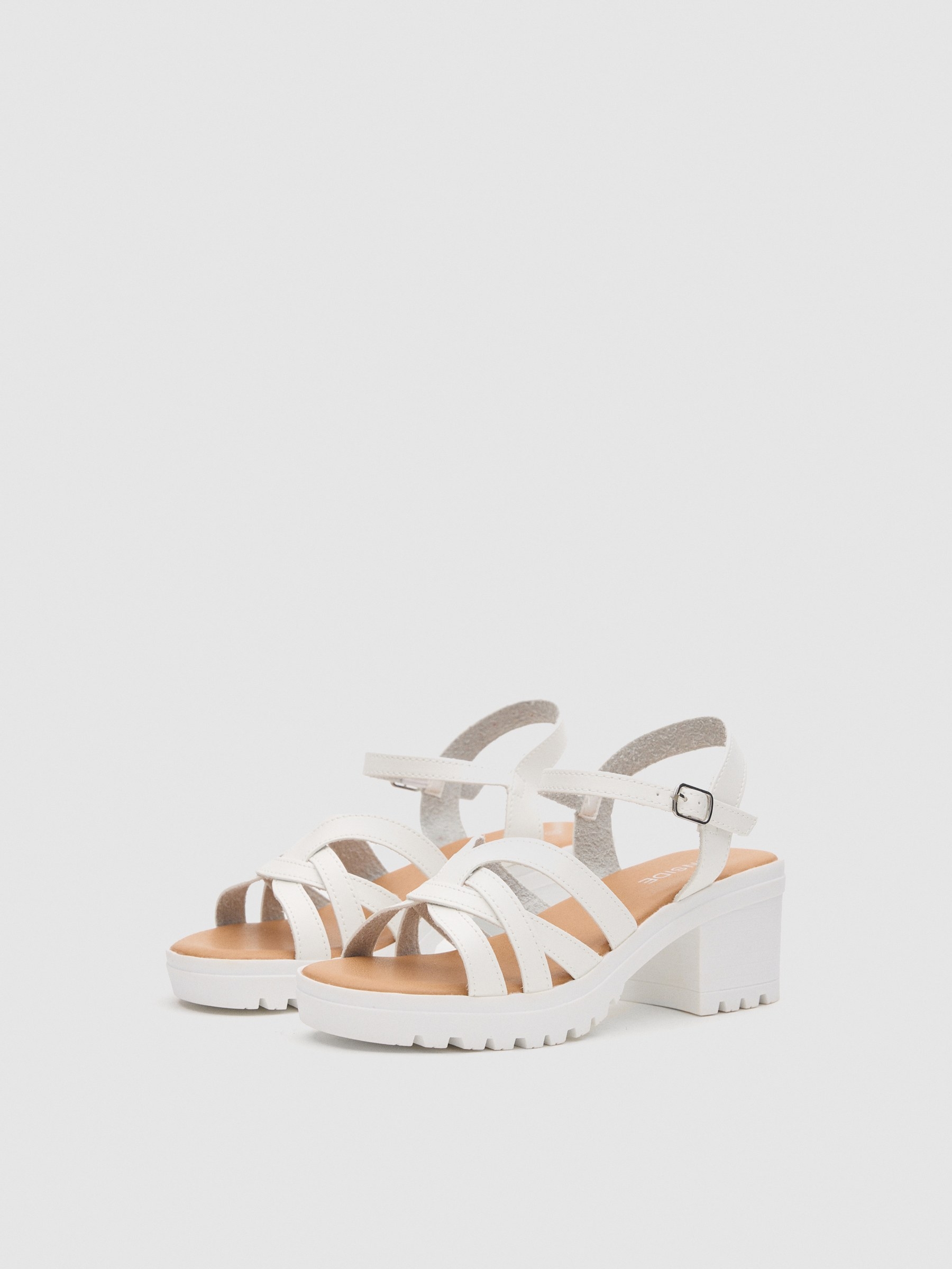 Sandal cross straps white