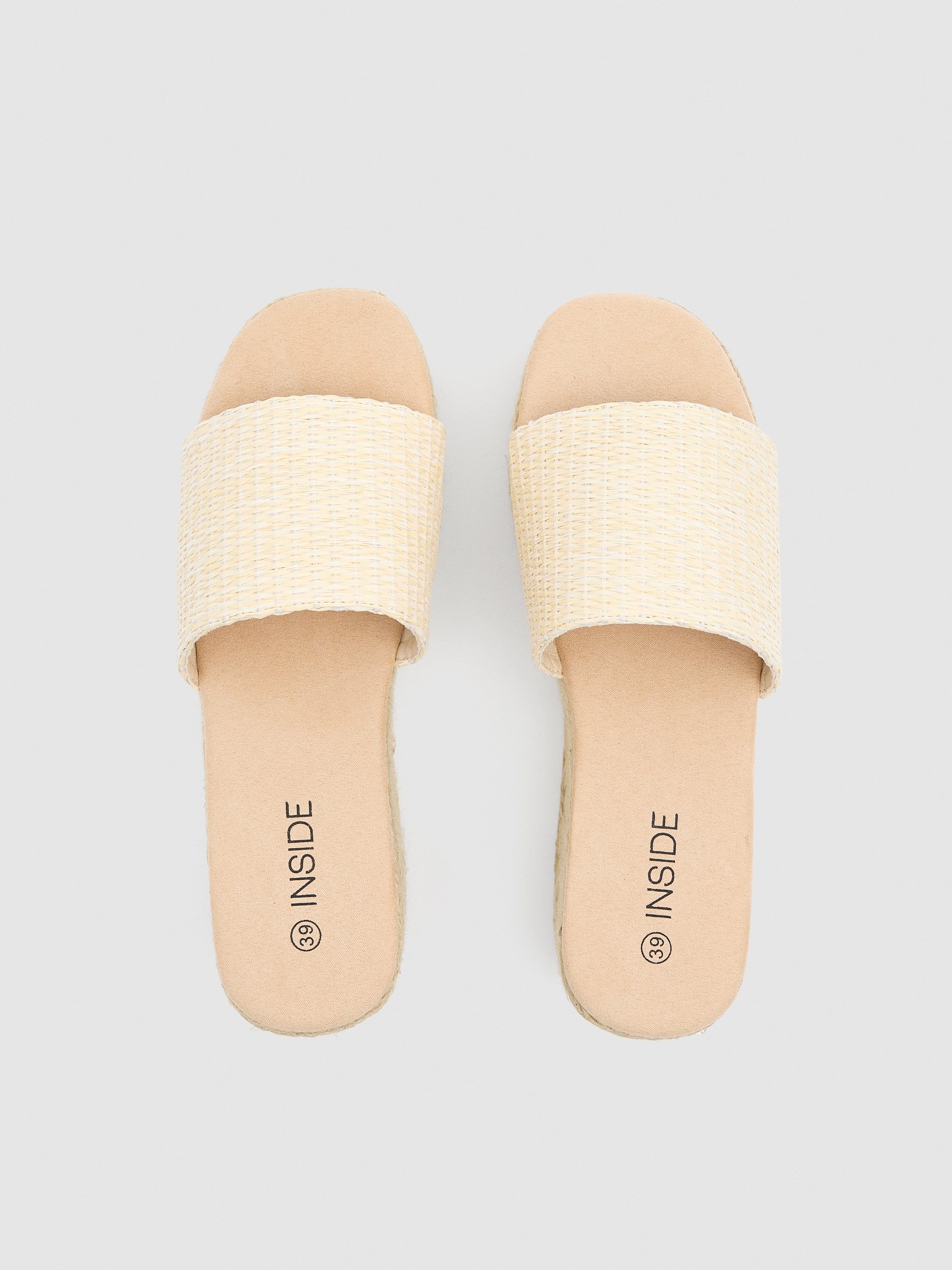 Platform shovel off white