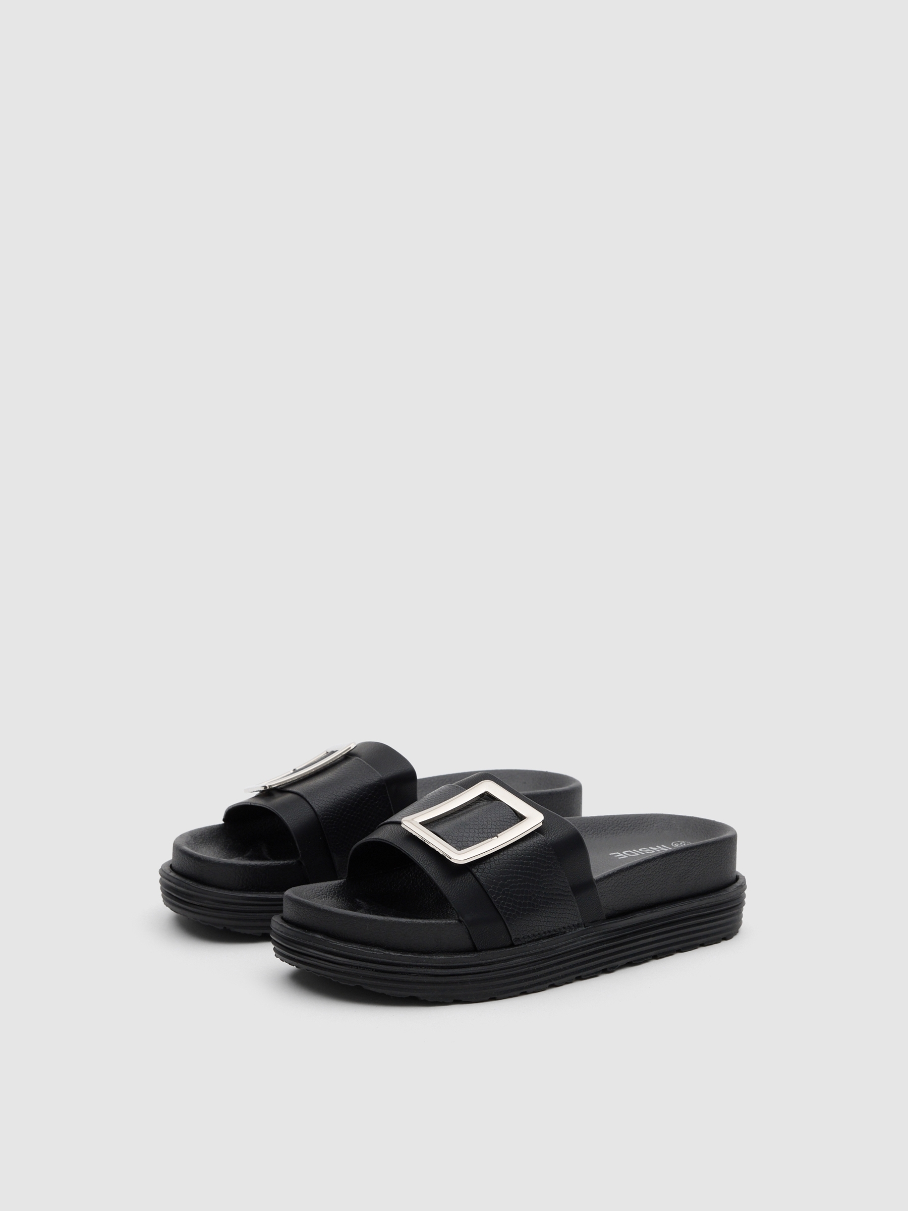 Platform buckle black