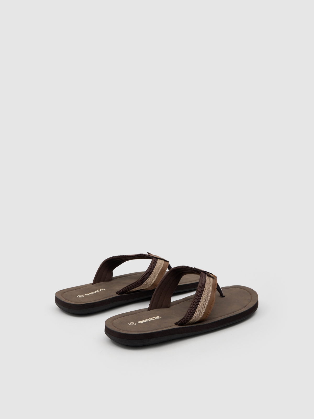 Combined toe sandal dark brown 45º back view
