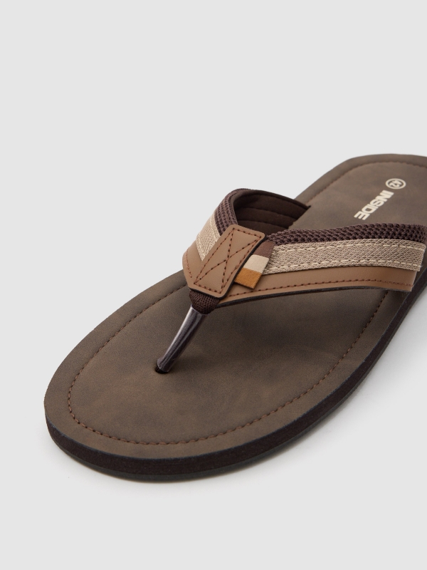 Combined toe sandal dark brown detail view