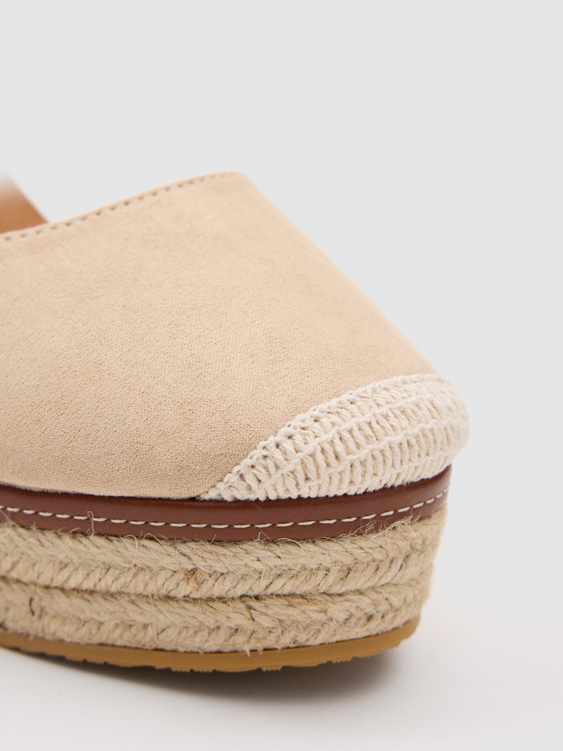 Cuña lona cerrada arena