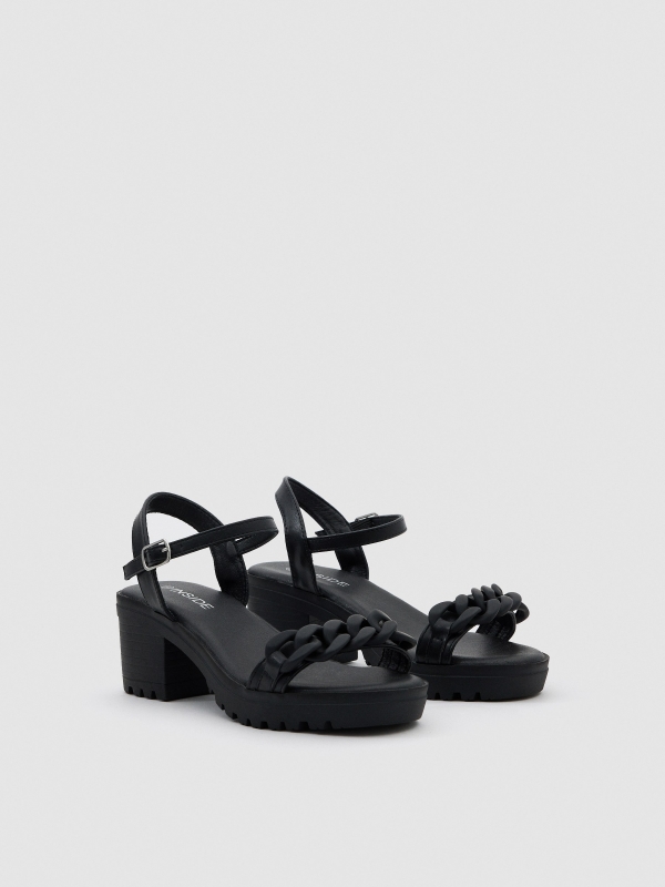 Heel sandal chain black 45º front view