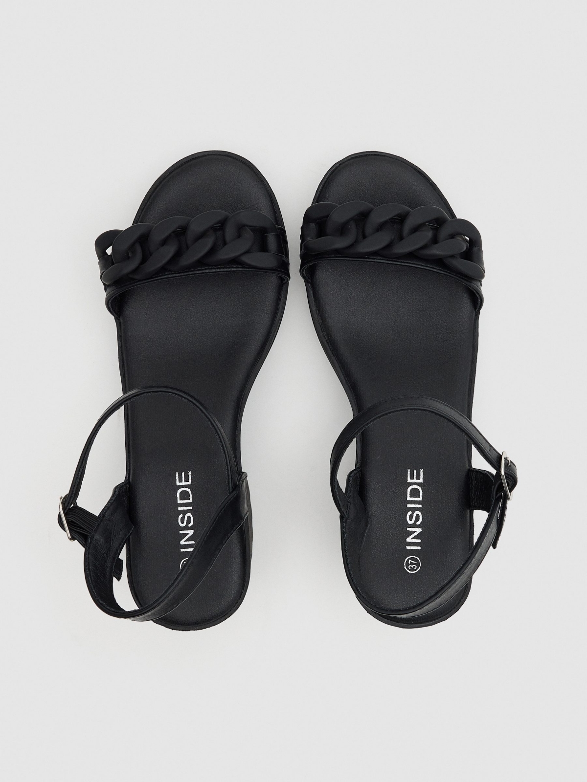 Heel sandal chain black detail view