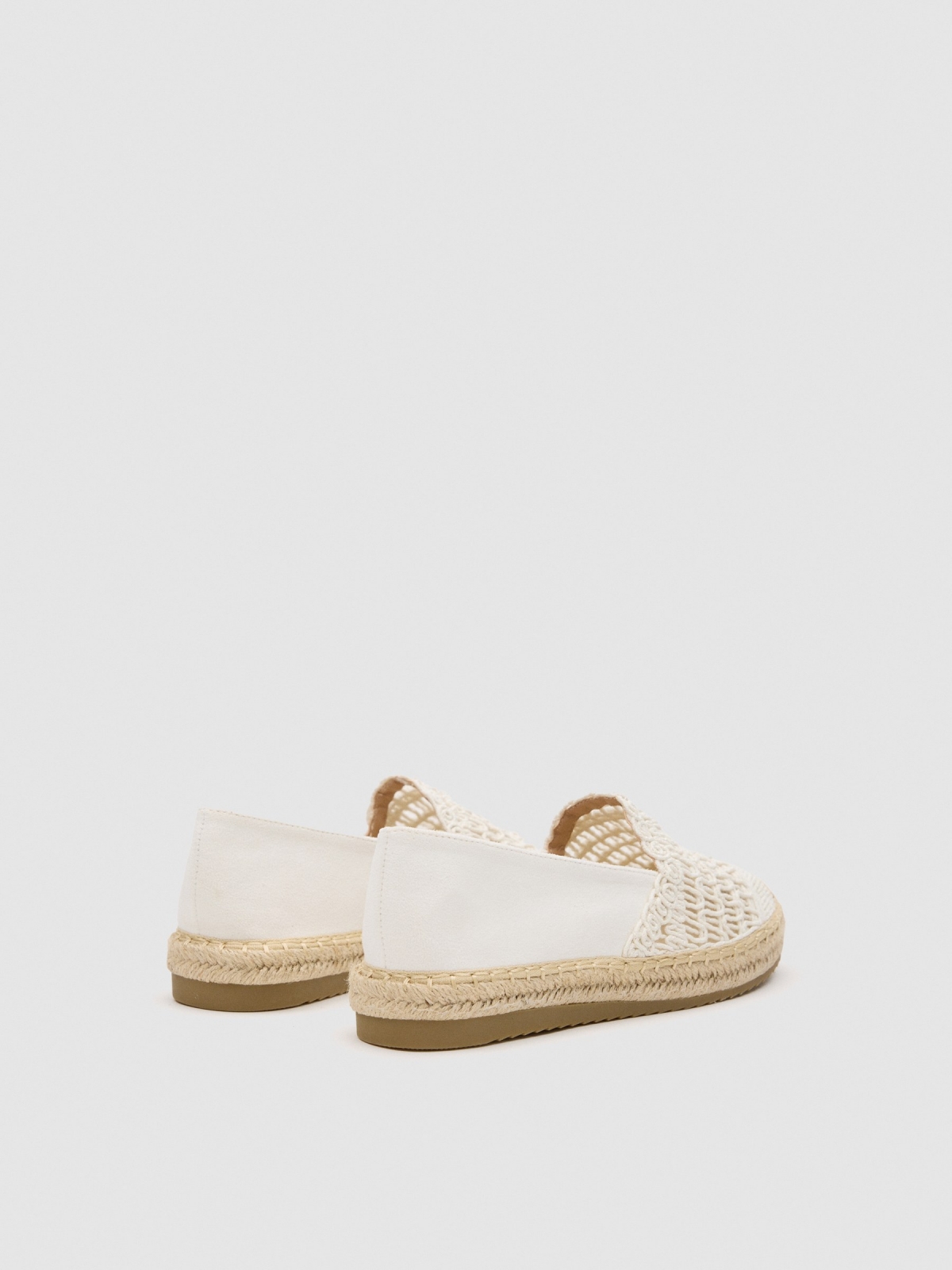 Espadrille em croché off white vista traseira 45º